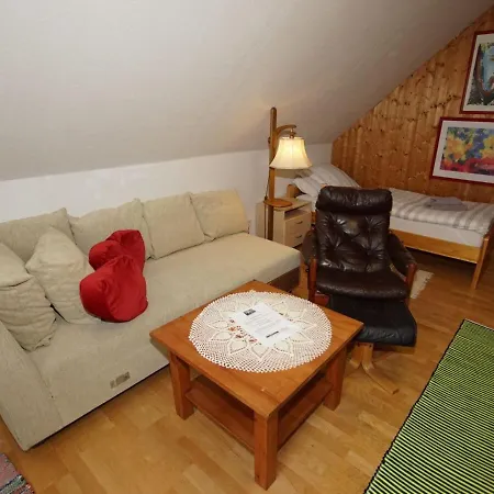 Feriehus Charming Flat Steps Away From The Upper Unit Wunstorf